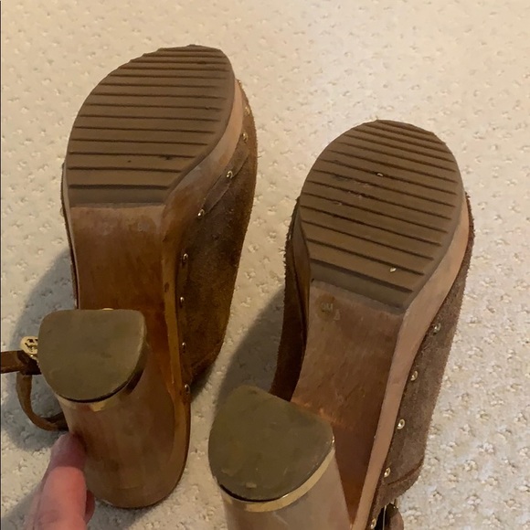 Fabulous and Funky TORY BURCH high heeled clogs - Picture 6 of 8